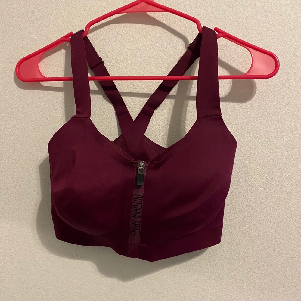 Victoria’s Secret sport bra